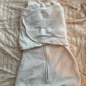 Cozy White halo swaddle